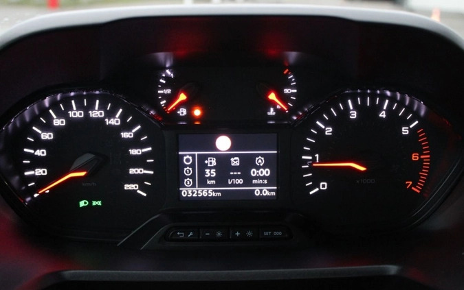 Peugeot Rifter cena 104900 przebieg: 32565, rok produkcji 2022 z Zbąszyń małe 407
